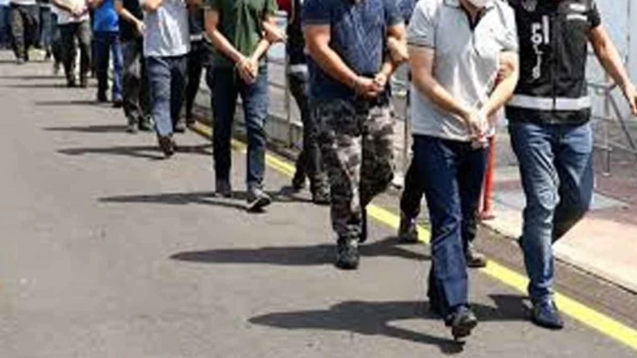 Foto - 445 milyon liralık değerli taş operasyonu!