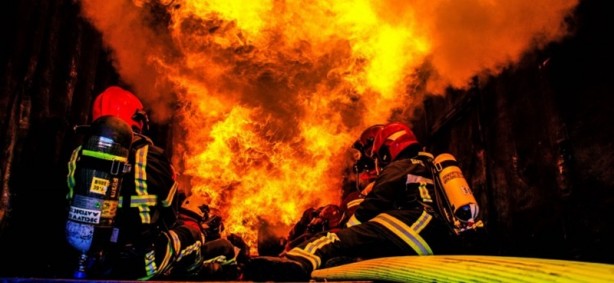 Foto - İtfaiye ve yangın söndürme işleri -Emekliliğe eklenecek gün sayısı: 60