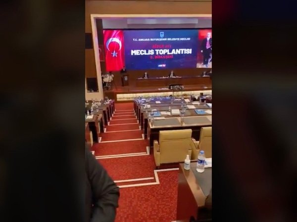 Foto - 4.5 saat konuşan CHP'li Mansur Yavaş, sıra AK Parti'ye gelince bakın ne yaptı