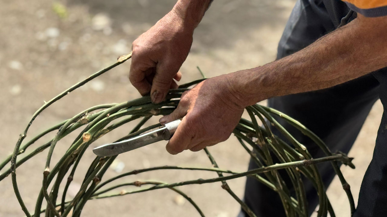 Foto - 45 yıldır geçimini böyle sağlıyor! Endüstriye direnen zanaatkar
