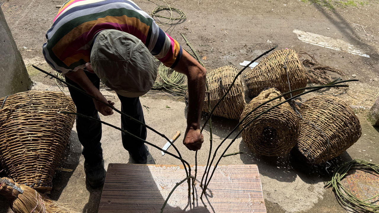 Foto - 45 yıldır geçimini böyle sağlıyor! Endüstriye direnen zanaatkar