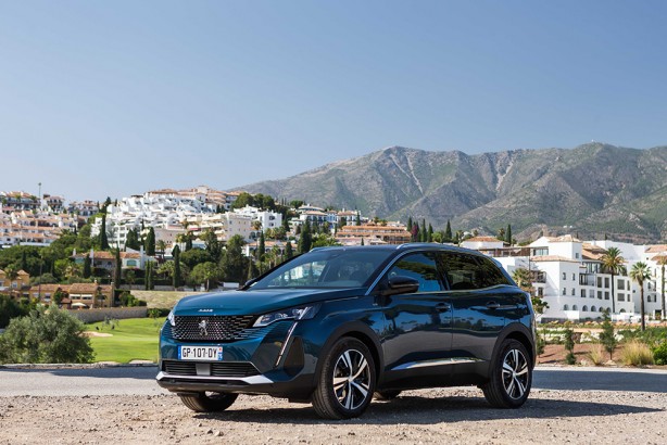 Foto - 48V hibrit teknolojisiyle yenilendiler! Yeni Peugeot 3008 ve 5008 Türkiye pazarına giriş yaptı!