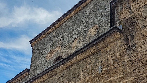 Foto - 490 yıllık cami vandallara direnemedi