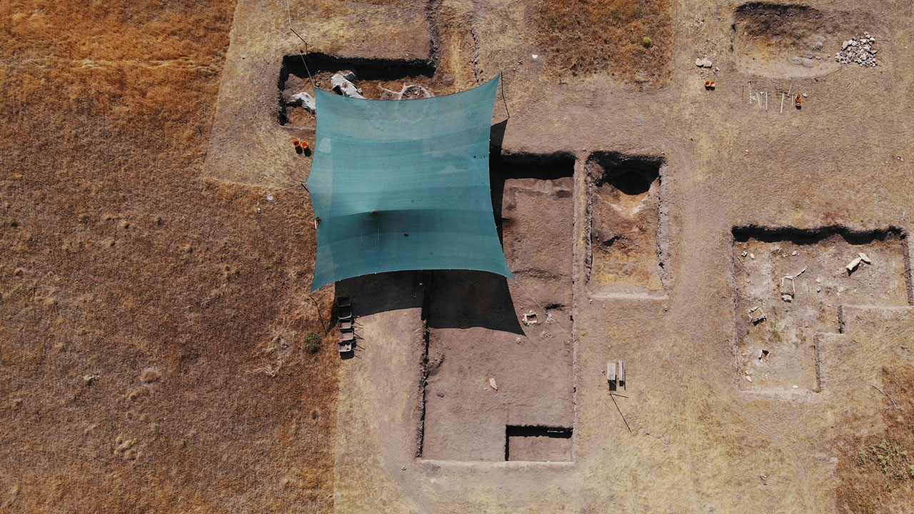 5 bin yıllık sır! Eskişehir’de taş sandukada izler bulundu