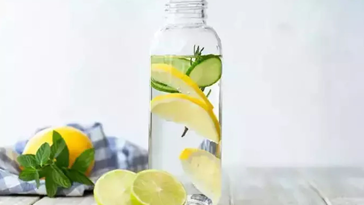 Foto - 5 günde 5 kilo cayır cayır yağ yaktırıyor: Salatalık detoksu! Yağlar cayır cayır yandı