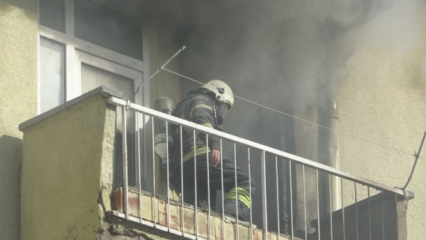 Foto - 5 katlı apartmanda korkutan yangın