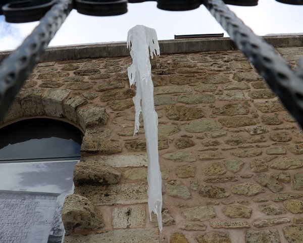 5 metreye ulaştılar! Tehlikeye aldırış etmediler