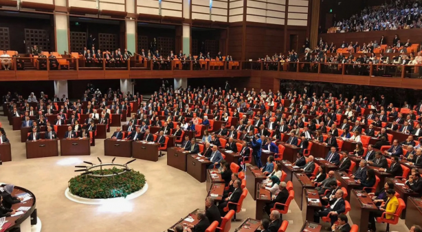 5 parti yeni ittifak kurdu! Namık Kemal Zeybek başrolde