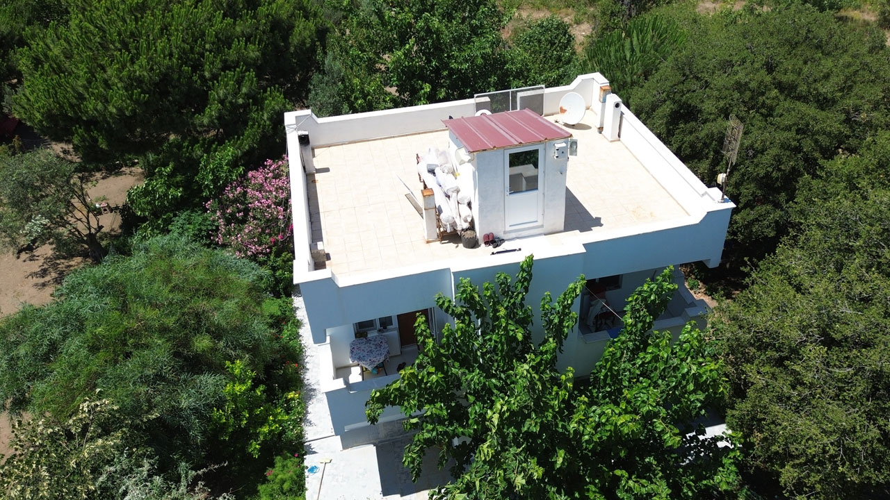 Foto - 5 yıl ezansız kaldılar! Camiden değil, evin çatısından yankılandı