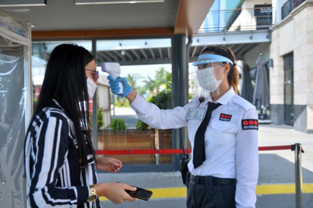 Foto - 50 gün sonra yeniden açıldı! AVM önünde inanılmaz görüntü