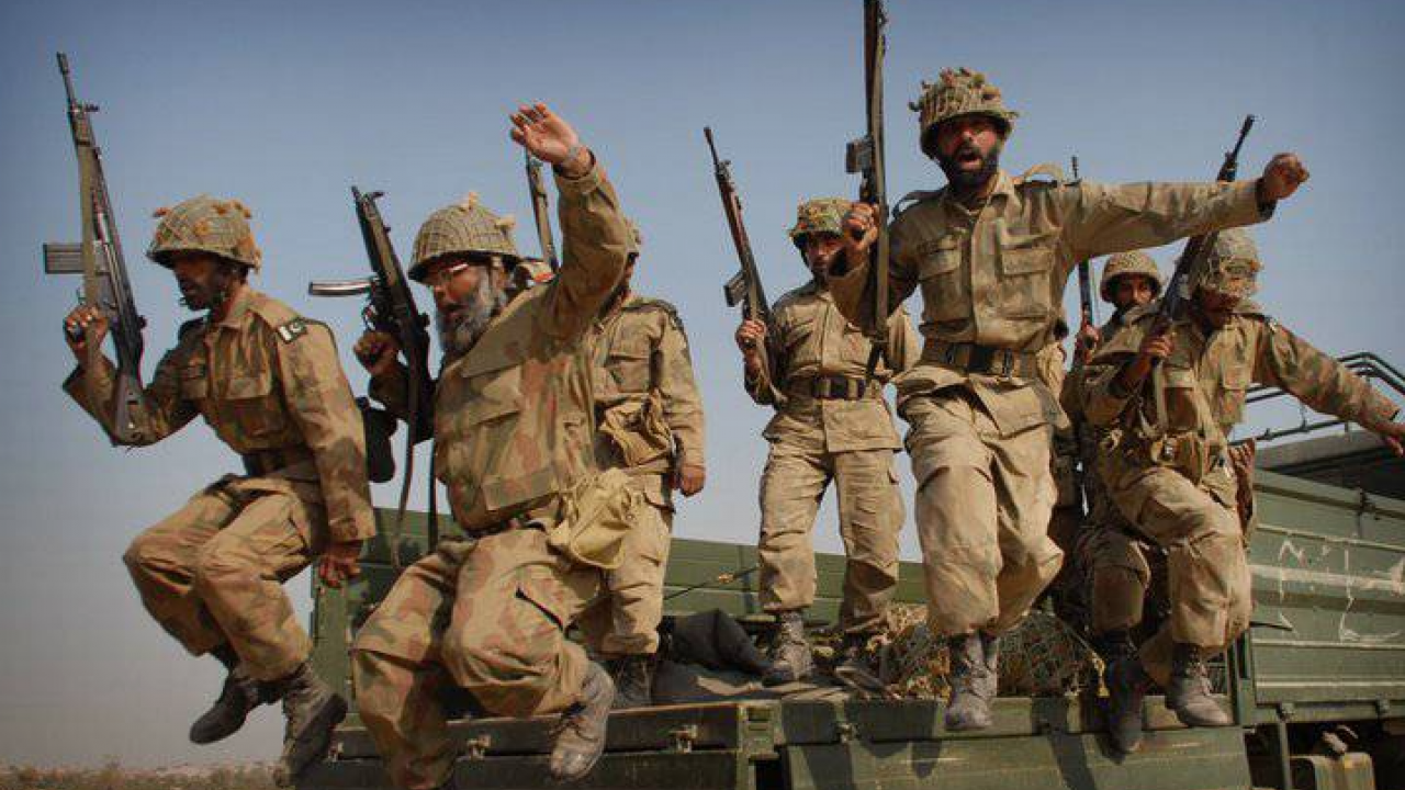 Foto - 50 kişi öldürüldü! İki İslam ülkesinin sınırında büyük olay patladı