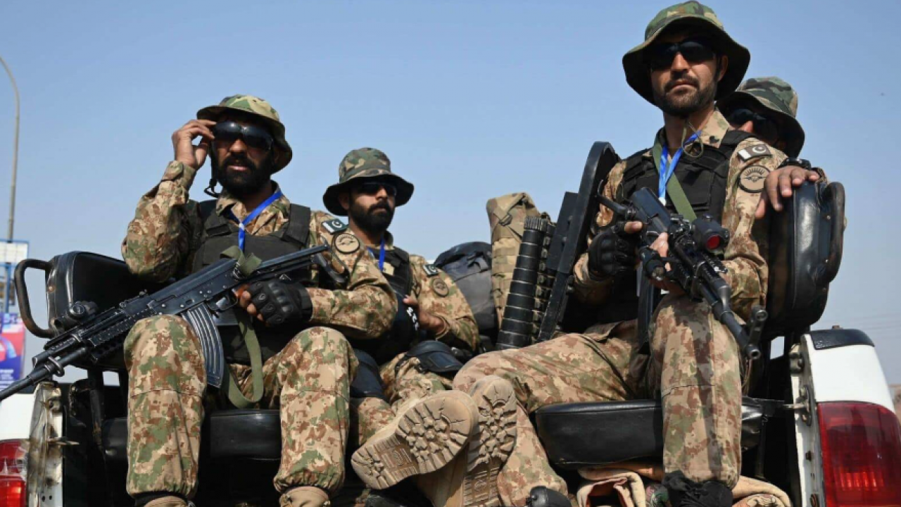 Foto - 50 kişi öldürüldü! İki İslam ülkesinin sınırında büyük olay patladı