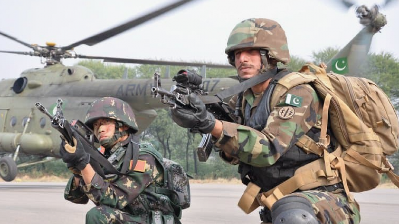 50 kişi öldürüldü! İki İslam ülkesinin sınırında büyük olay patladı