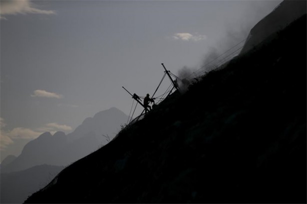 Foto - 50 metreyi 45 saniyede tırmanıyor!