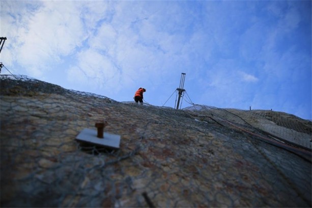 Foto - 50 metreyi 45 saniyede tırmanıyor!