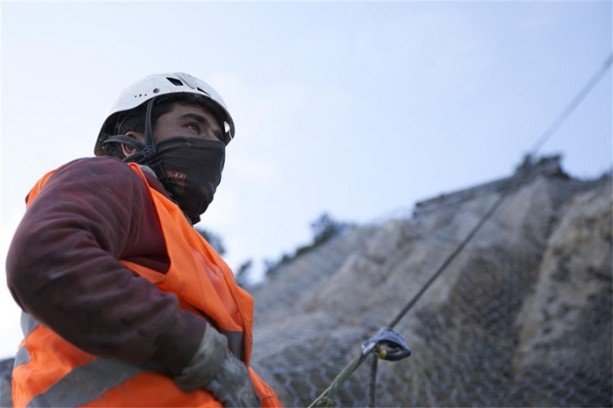 Foto - 50 metreyi 45 saniyede tırmanıyor!