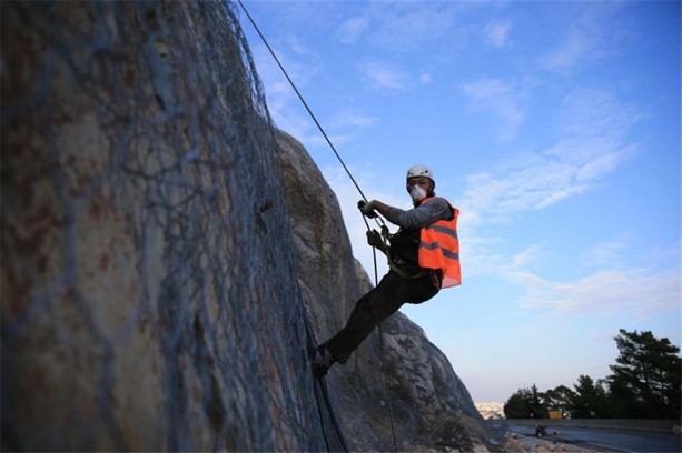 Foto - 50 metreyi 45 saniyede tırmanıyor!