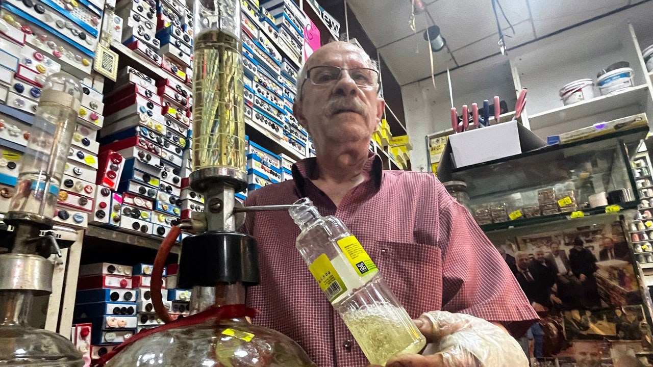 Foto - 50 yıldır bu işi yapıyor! Teknolojiye karşı ayakta durmaya çalışıyor