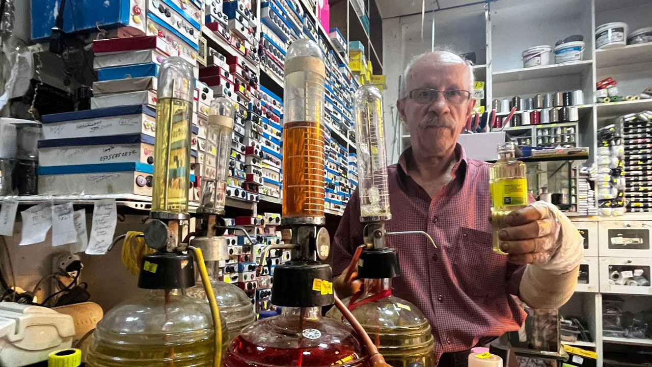 Foto - 50 yıldır bu işi yapıyor! Teknolojiye karşı ayakta durmaya çalışıyor