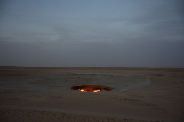 Foto - 50 yıldır yanan Derveze gaz krateri için kapatılma kararı alındı