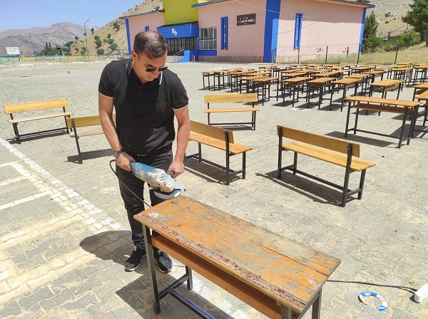 Foto - 500 bin liralık tasarruf sağlandı! Herkes tatile giderken onlar bakın ne yapıyor