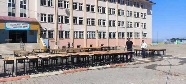 Foto - 500 bin liralık tasarruf sağlandı! Herkes tatile giderken onlar bakın ne yapıyor