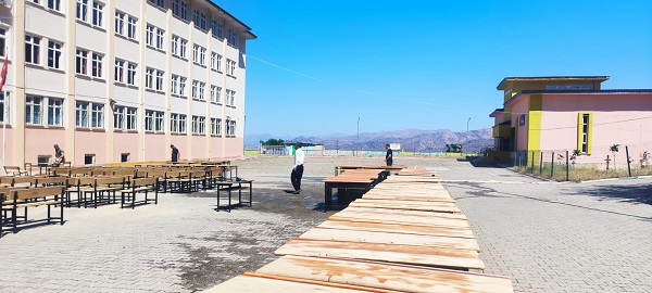 Foto - 500 bin liralık tasarruf sağlandı! Herkes tatile giderken onlar bakın ne yapıyor