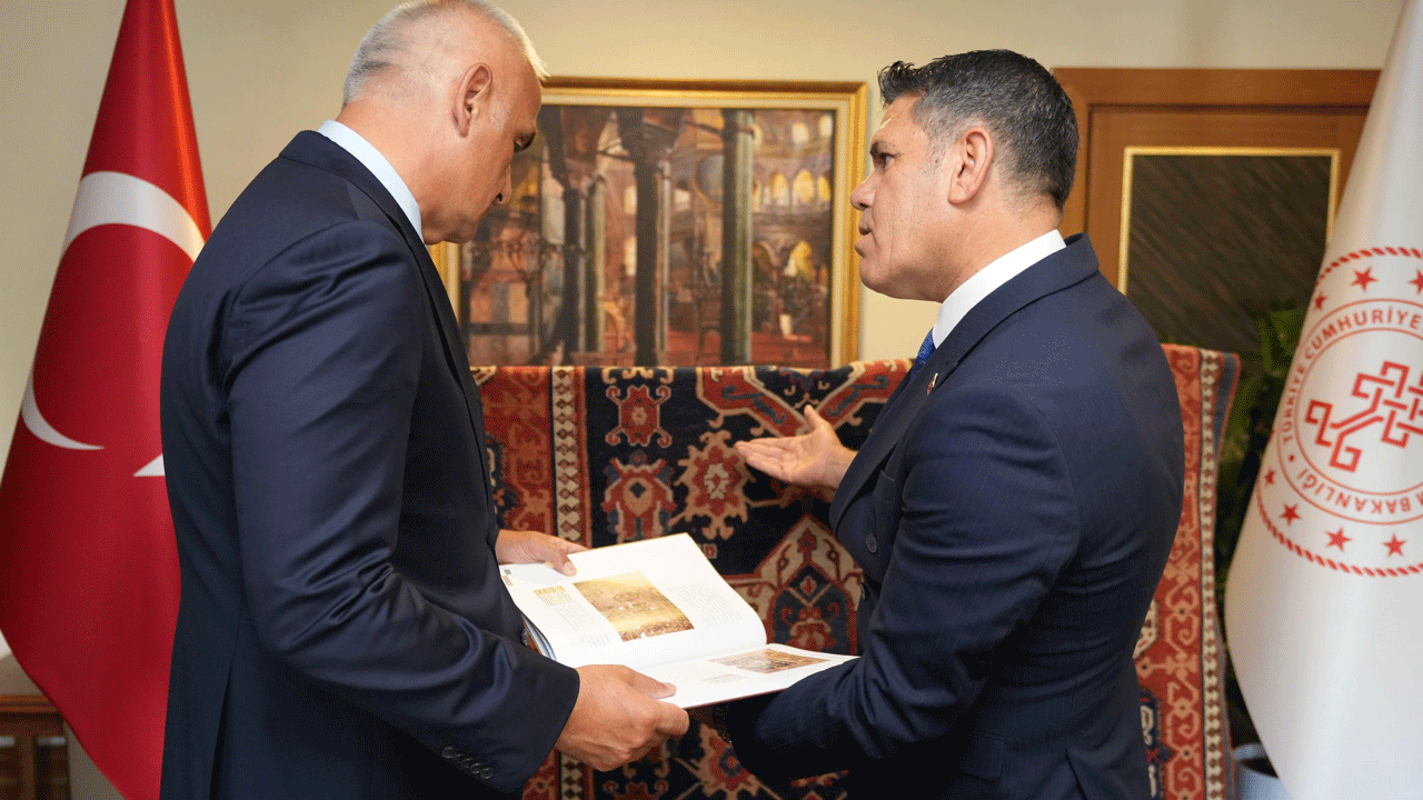 Foto - 500 yaşında doğduğu topraklara döndü