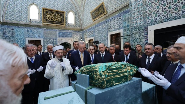 Foto - 500 yıllık kutsal törenden dikkat çeken an! Erdoğan da önlemini böyle aldı