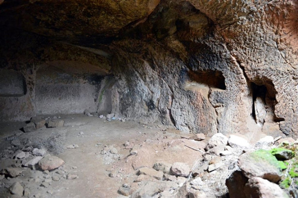 Foto - 52 odalı yer altı şehri keşfedildi