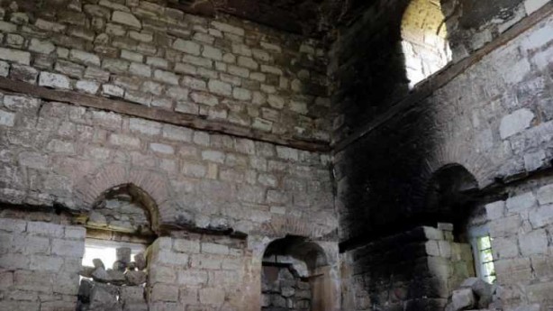 Foto - 5,5 asırlık cami yok olma tehlikesiyle karşı karşıya!