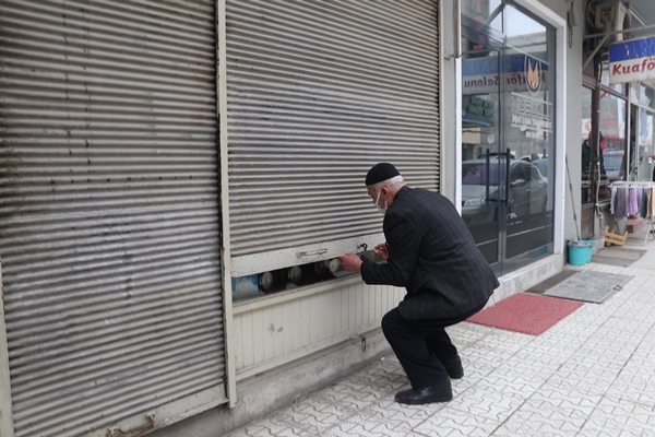 55 yıldır gözünden merceği elinden tornavidayı düşürmüyor