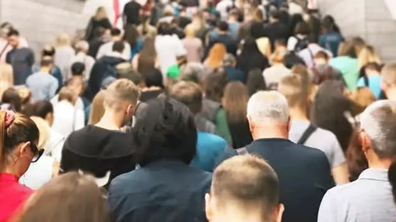 57 ili geride bıraktı: Türkiye'nin en kalabalık ilçeleri belli oldu!