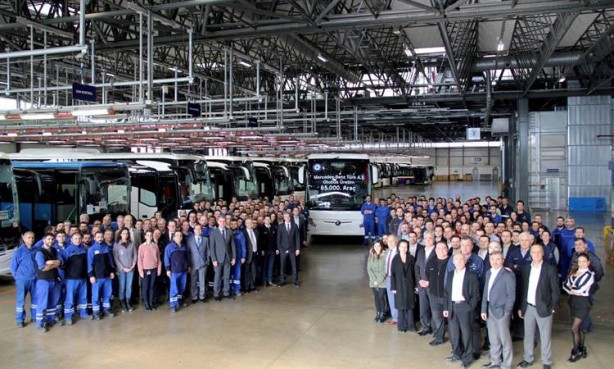 Foto - 57 yıldır Türkiye’den parlayan yıldız! Mercedes-Benz Türk ülkenin geleceğine yatırım yapmayı sürdürüyor!