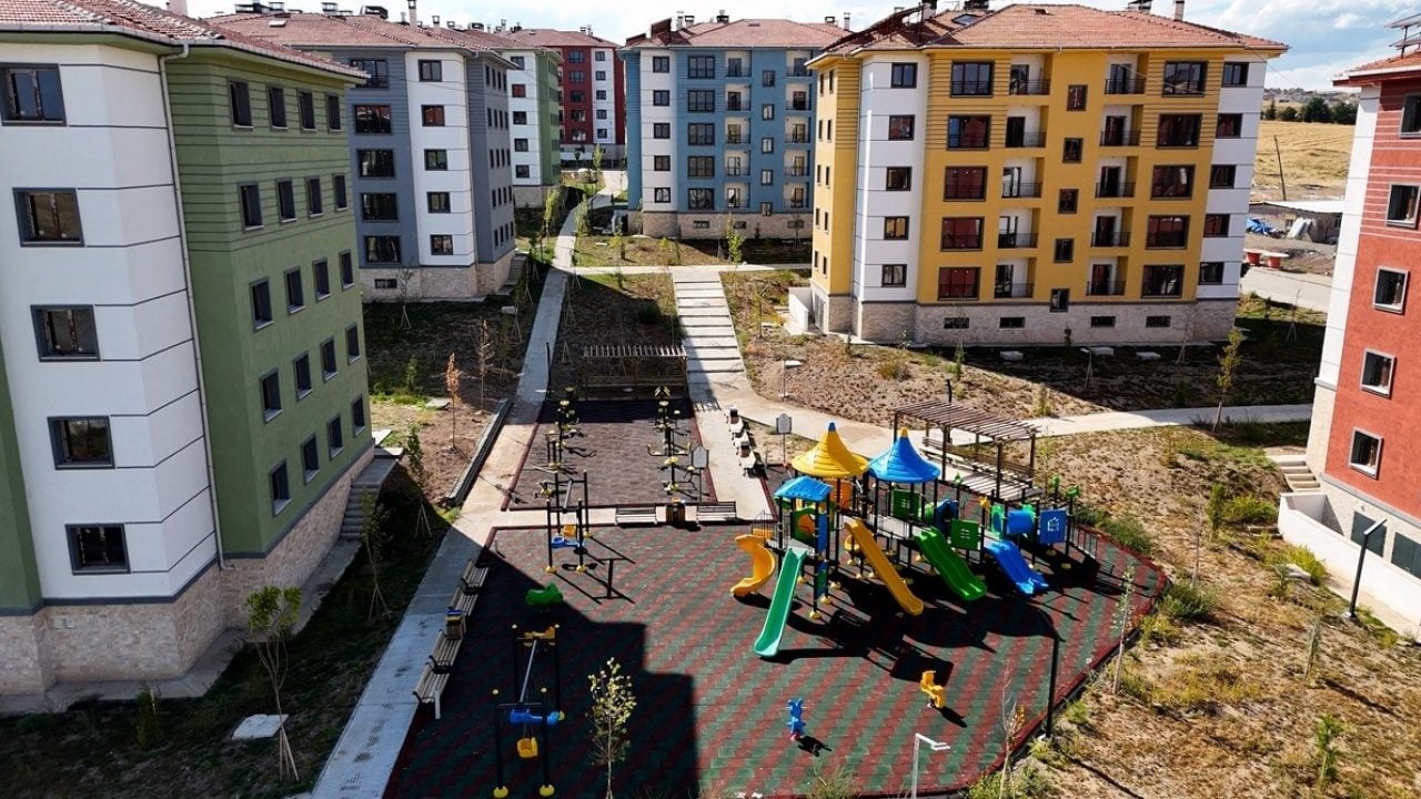 Foto - 58 şehirde inşa edildi! TOKİ, 9 ayda 83 bin 504 sosyal konutu tamamladı