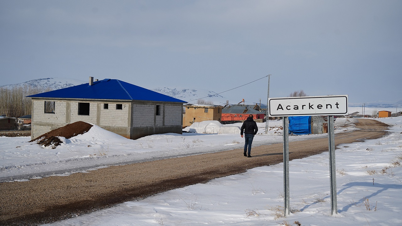 58 yıldır yaralar sarılmaya çalışılıyor! o köy fay hattı üzerine mi kuruldu? 
