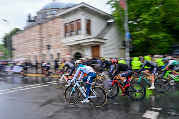 Foto - 59. Cumhurbaşkanlığı Bisiklet Turu şöleni yağmura takıldı! Büyük final...