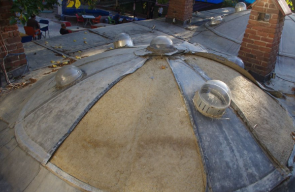 Foto - 6 asırlık tarihi yapıya büyük saygısızlık