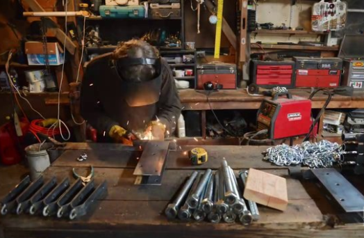 Foto - 6 ay uğraşıp muhteşem bir ağaç ev yaptılar!