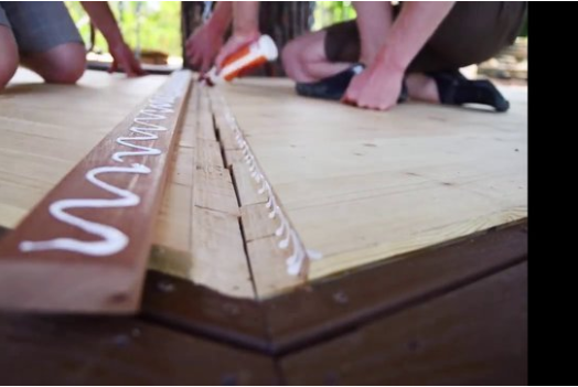 Foto - 6 ay uğraşıp muhteşem bir ağaç ev yaptılar!