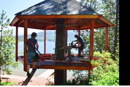 Foto - 6 ay uğraşıp muhteşem bir ağaç ev yaptılar!