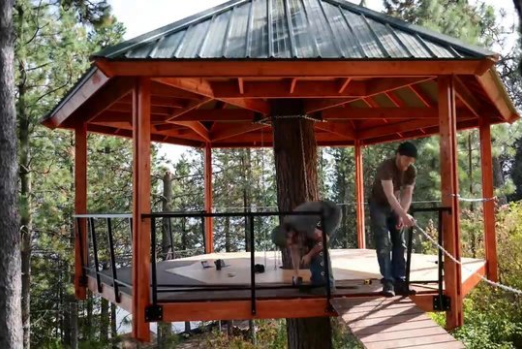 Foto - 6 ay uğraşıp muhteşem bir ağaç ev yaptılar!