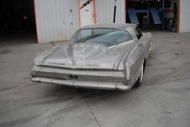 Foto - 6 bin TL'ye aldığı aracın değeri şimdi 1,5 milyon dolar!