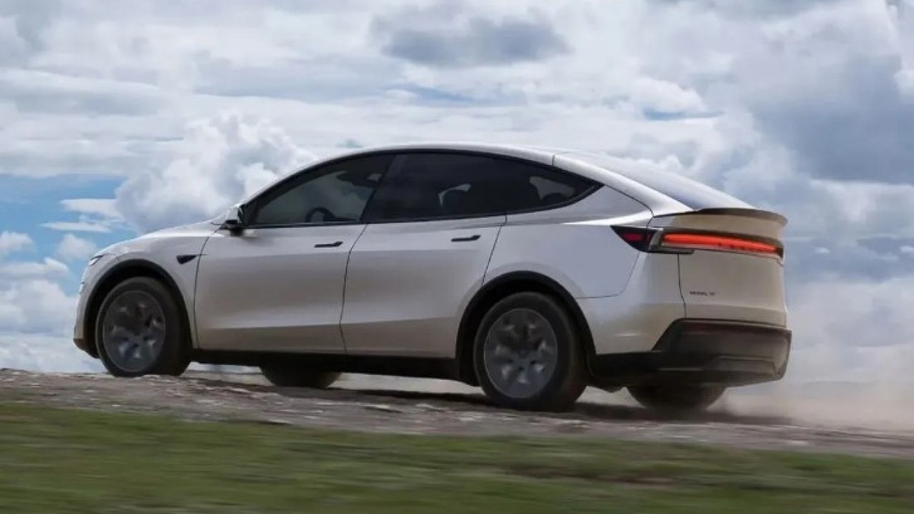 Foto - 6 koltuklu Tesla tanıtıldı: İşte fiyatı ve özellikleri!