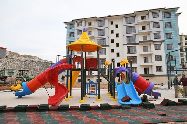 Foto - 6 Şubat 2023’te afeti yaşadık ama, devlet-millet kenetlendik: "Yapamazsınız" diyenler "özür" dileyecek mi? Deprem konutlarının teslimatına başlanıyor