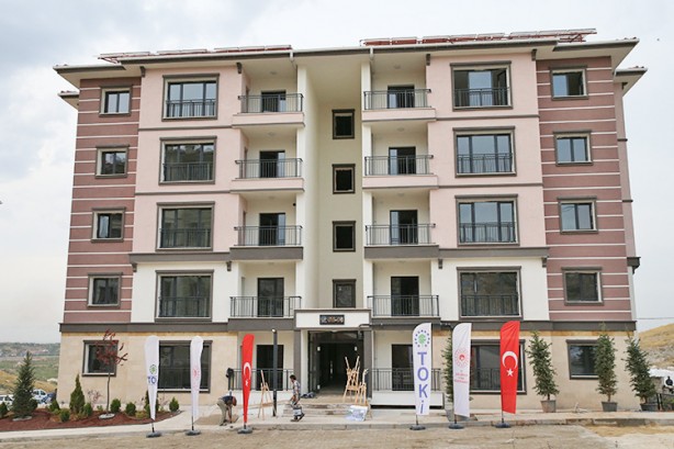 Foto - 6 Şubat 2023’te afeti yaşadık ama, devlet-millet kenetlendik: "Yapamazsınız" diyenler "özür" dileyecek mi? Deprem konutlarının teslimatına başlanıyor