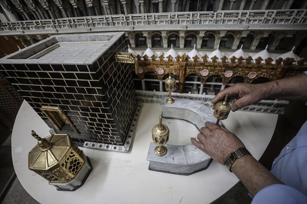 Foto - 6 yılda Mescid-i Haram'ın kopyasını yaptı
