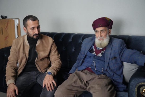 60 torunla 200'üncü bayramını kutladı