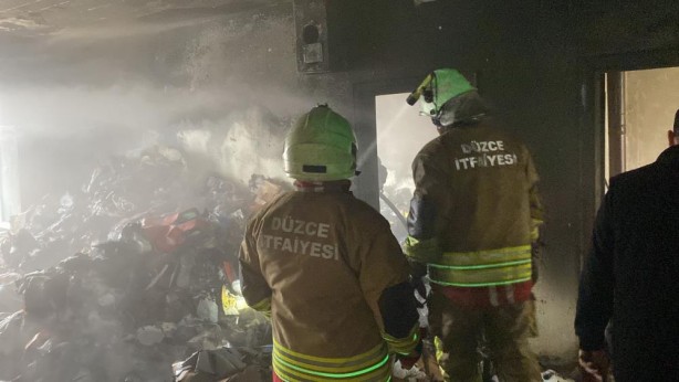 Foto - 600 bin liralık spor ayakkabılar küle döndü