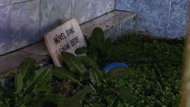 Foto - 600 yıllık türbenin bitişiğindeki evde yangın çıktı